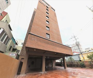 MU:TE Hotel