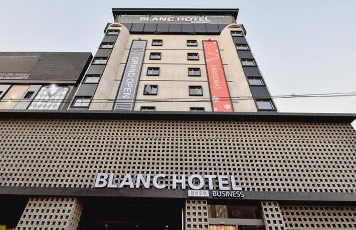 Blanc Business Hotel
