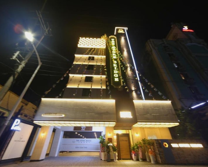 The Stone Bridge Hotel Sasang