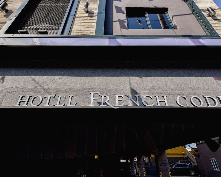 French Code Hotel