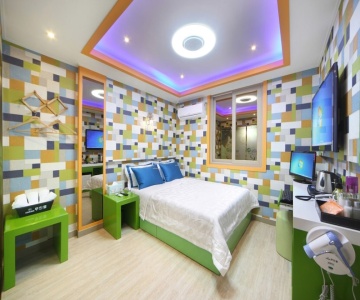 Jinju Comma Self Check-In Motel