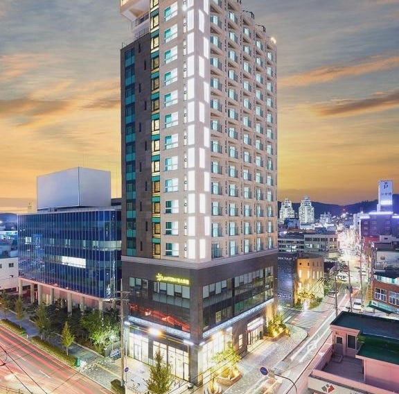 Golden Tulip Essential Namgang