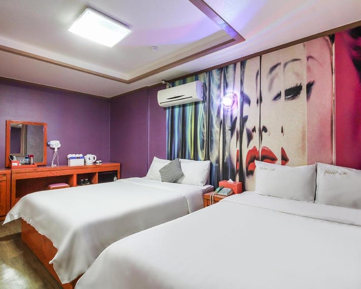 Hotel Lie