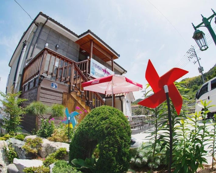 Geoje Blueberry Pension