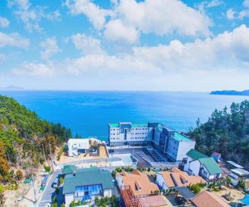 Geoje Sky Terrace Pension
