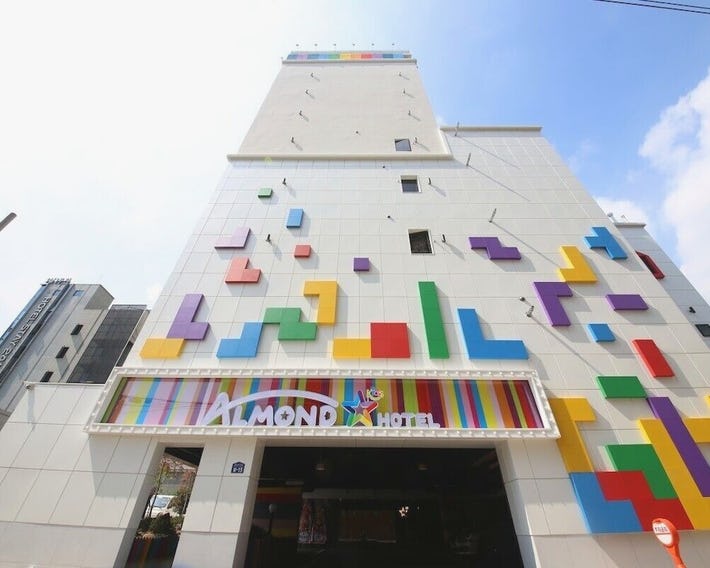 Almond Kids Hotel