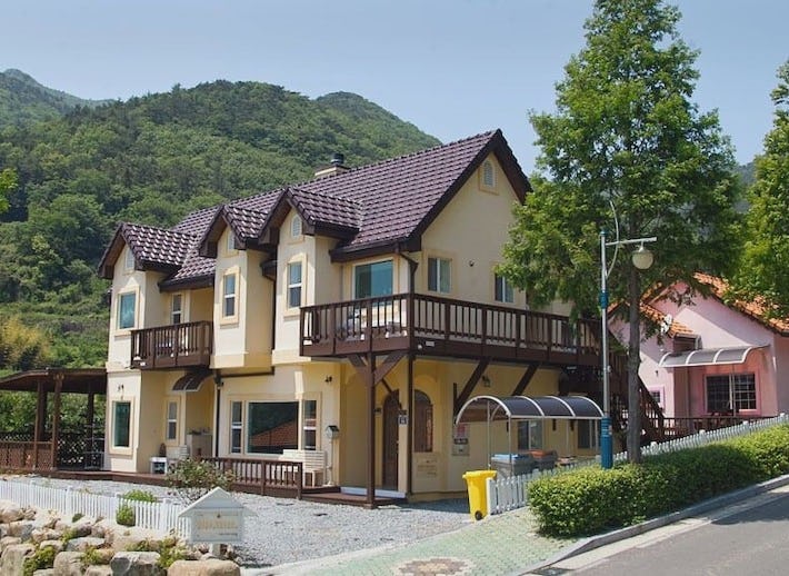 Bins House Pension