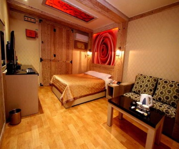 EJ Hotel