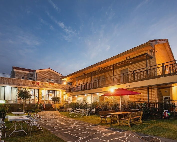 Red Clay Hostel