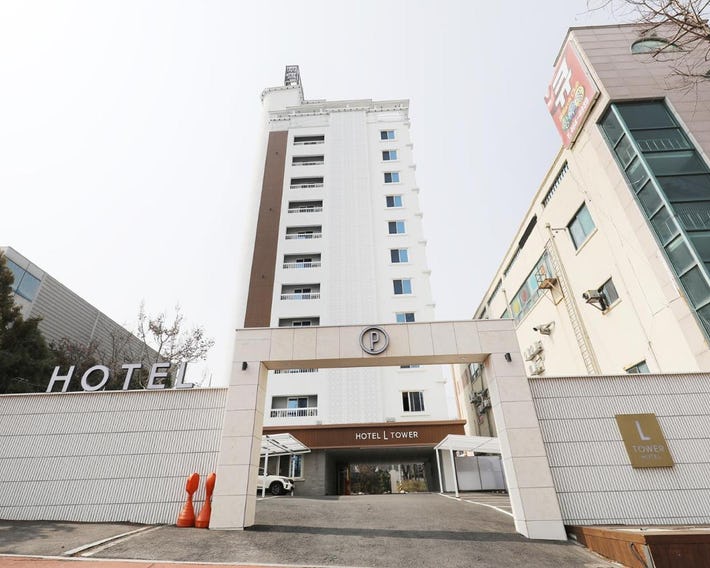 El Tower Hotel