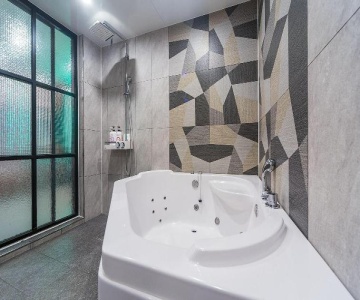 Wanju Grand Hotel
