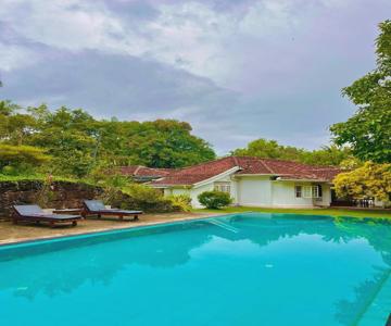Thalpe Walawwa Heritage Villa With Private Beach Access