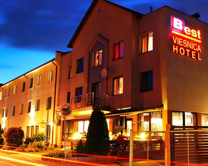 Hotel BEST with FREE PARKING