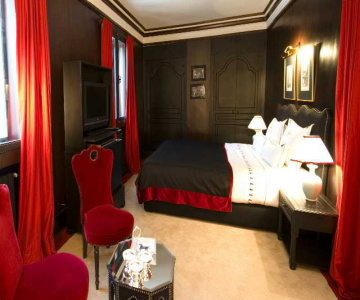 Riad Omarine