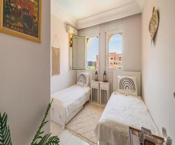 Charming 2-bed Oasis Pool View