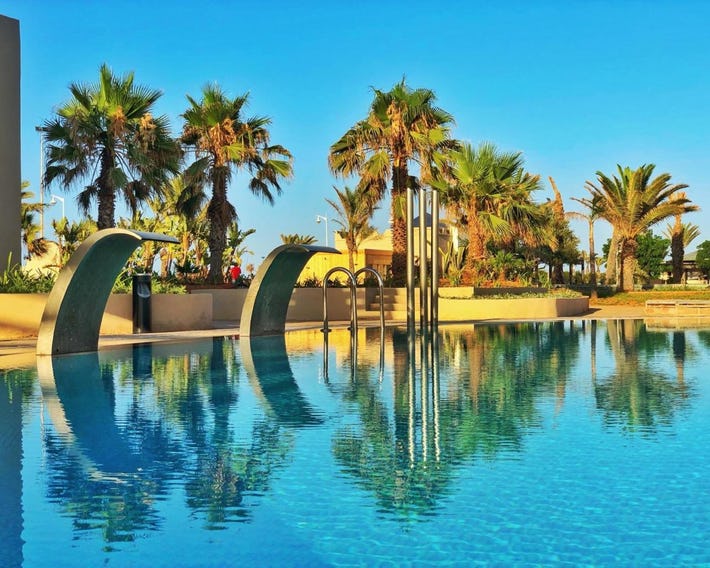 Oasis Beach & Spa - Blue Pearl