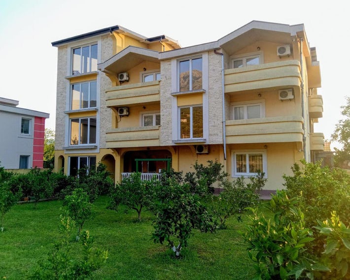 Apartments Old Olive