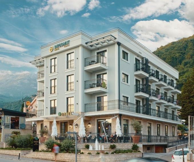 Hotel Diplomat by Aycon