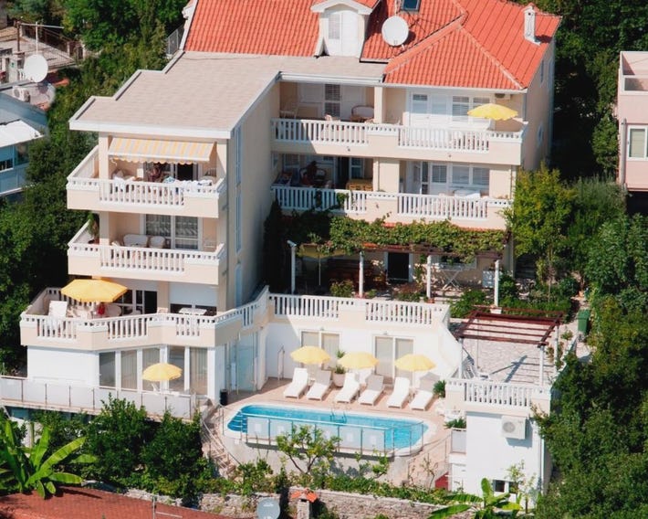 Villa Tenzera