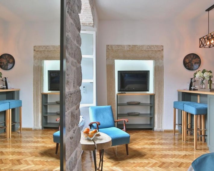 P.S. Cattaro Apartments