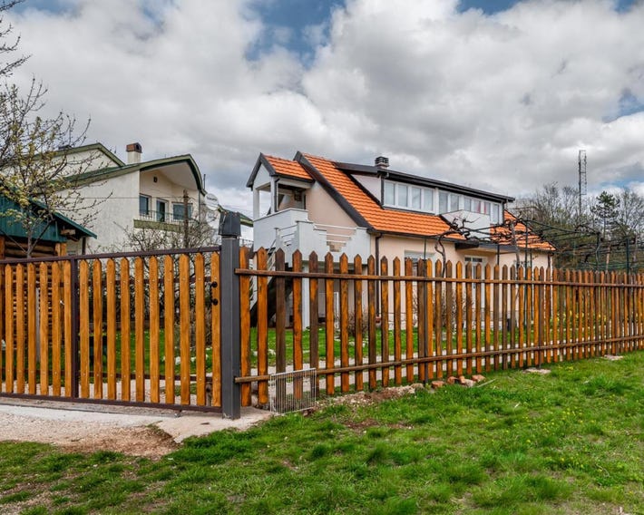 Frile Apartments