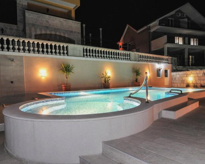 Pontus Luxury Apartments