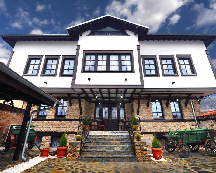 Hotel Theatre