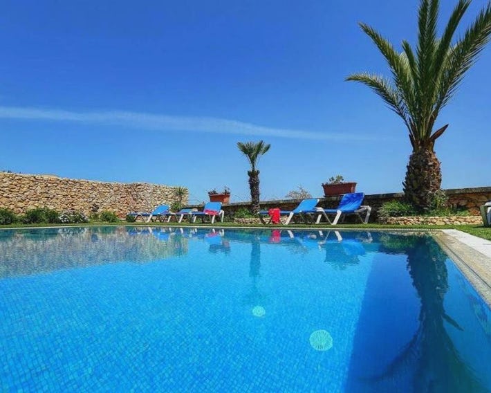 Villa Savona Sleeps 7 with Private Pool