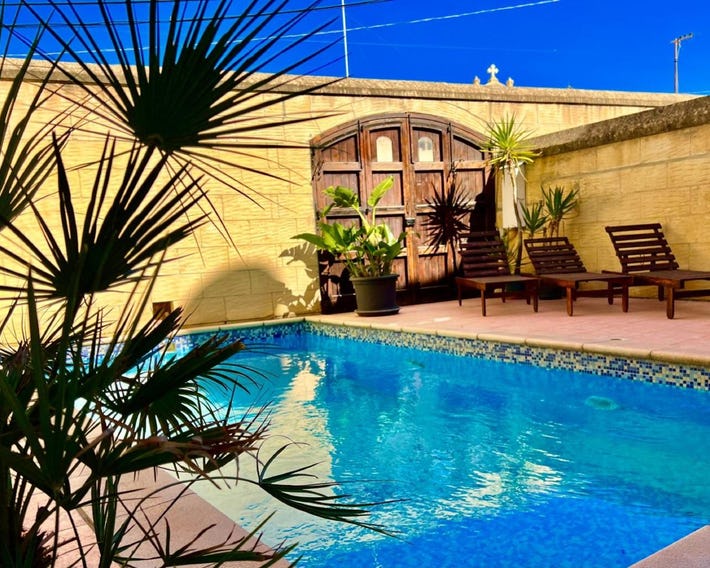 Grotto's Paradise B&B