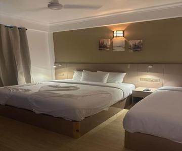 G 10 Beach Inn