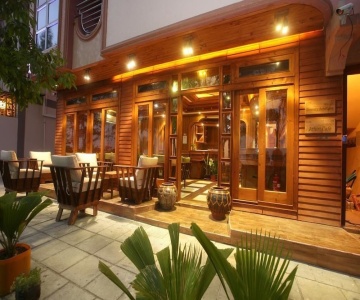 Eureka Serenity Athiri Inn