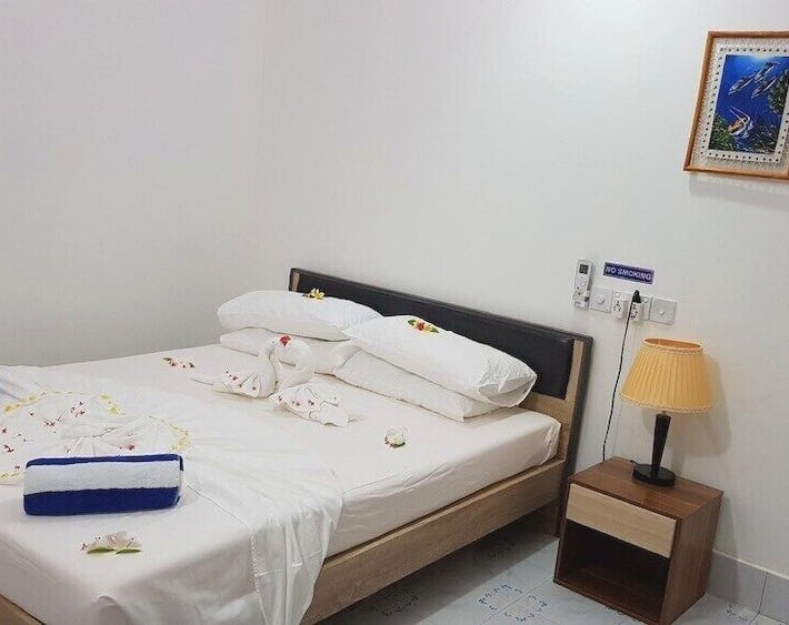 Mandhoo Retreat