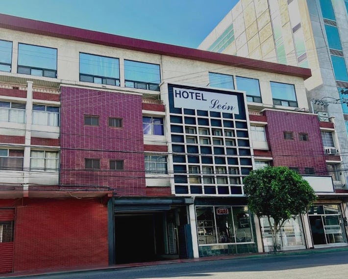 Hotel León