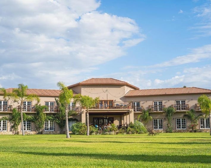 Sueños Resort