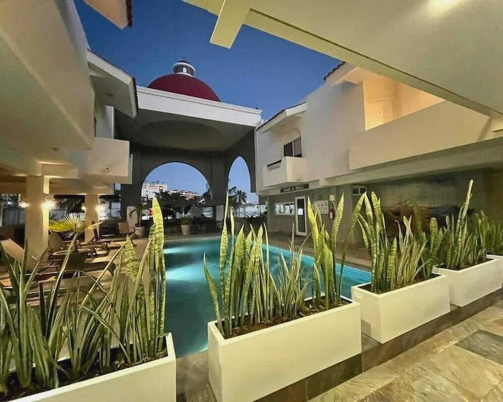 Hotel & Suites Las Palmas