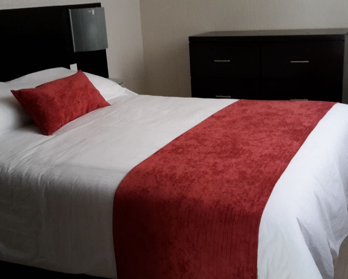 Grupo Kings Suites Musset