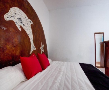 Nuestra Casa-Sai (Pet Friendly Hotel & Beach Club)