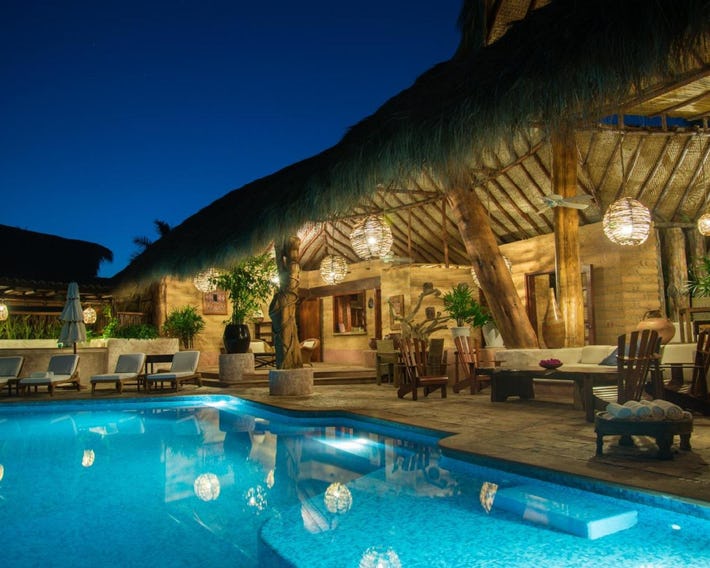Villa El Ensueño by La Casa Que Canta