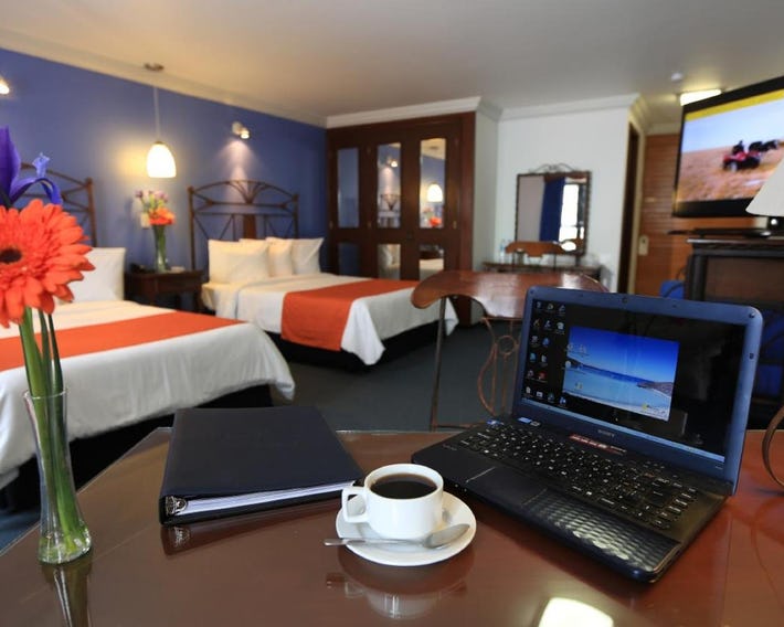 Hotel Ciros