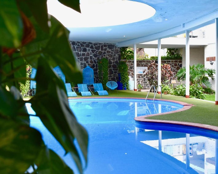Country Hotel & Suites