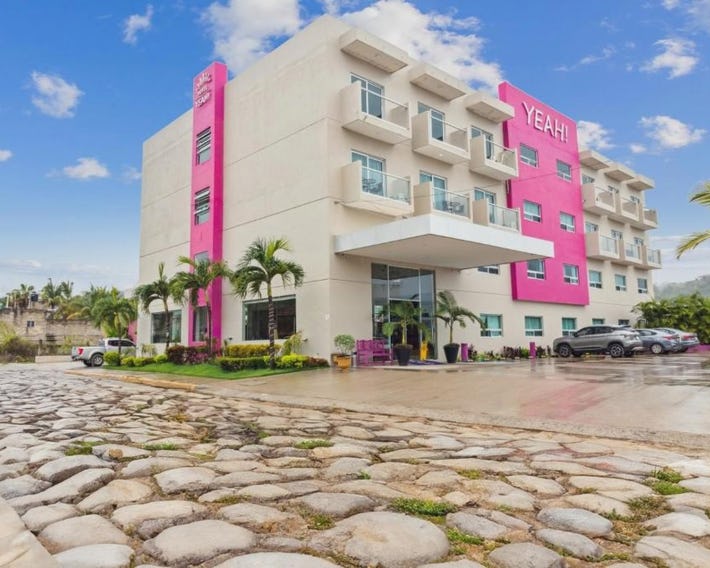 Hotel Yeah Rincón de Guayabitos