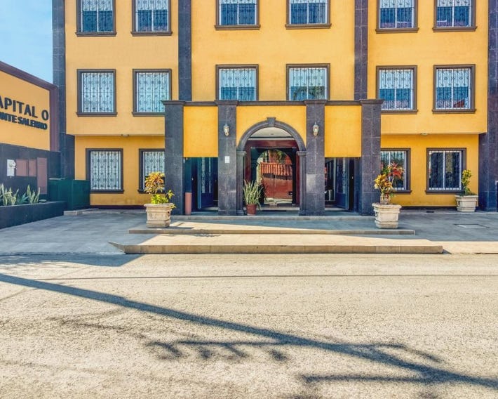 Monte Salerno Hotel & Suites