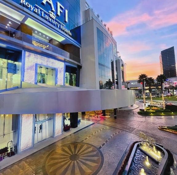 Safi Royal Luxury Metropolitan