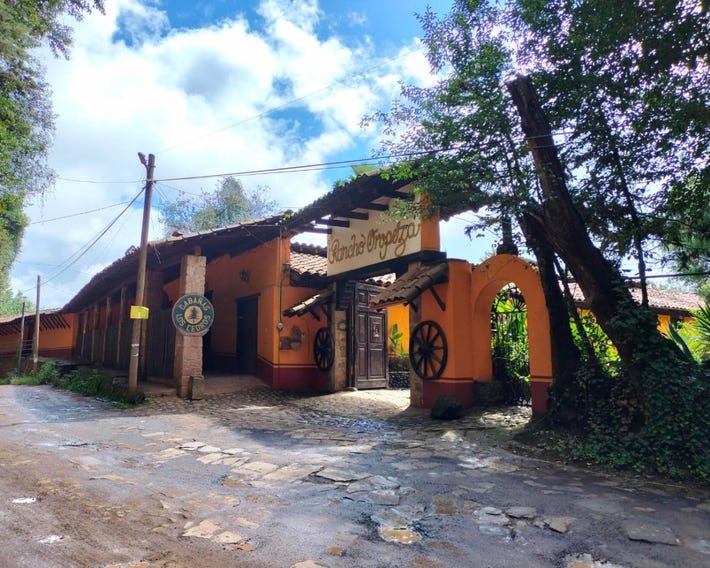 Cabañas y habitaciones Los Cedros