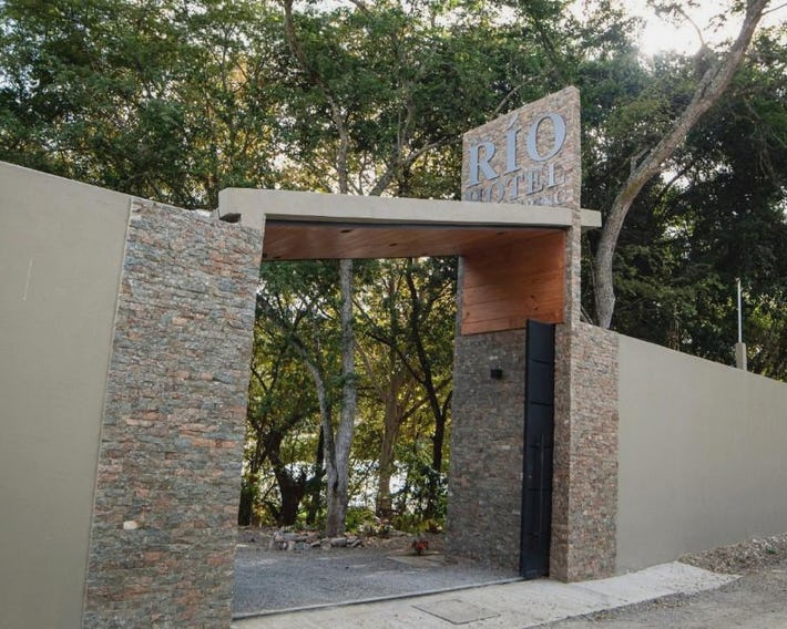 RIO HOTEL Y GLAMPING