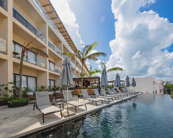 Hive Cancun by G Hotels