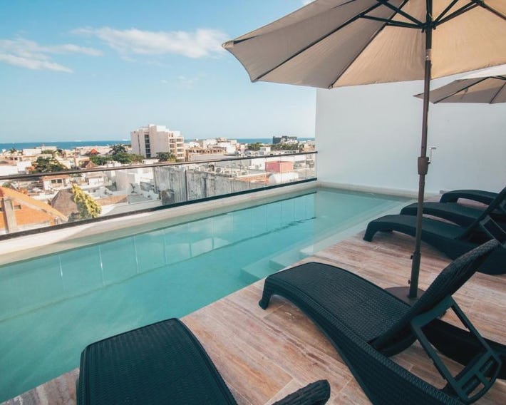 Hotel B10 - Distinctive Hotel-