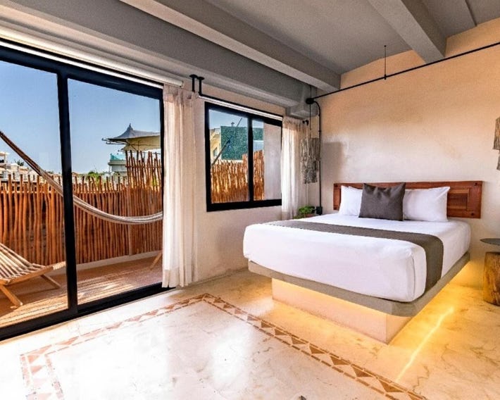 Caribbean Paradise Hotel Boutique & Dive Center