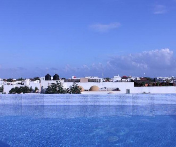 Hotel 770
