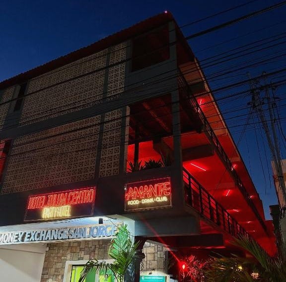 Hotel Tulum Centro, Party Hotel